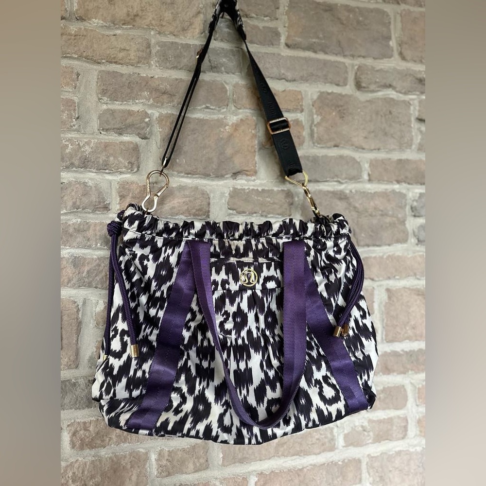 RARE Lululemon Ikat Effortless Duffle Bag